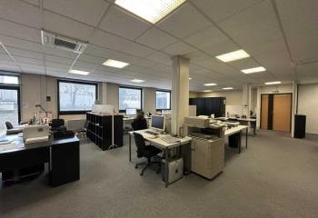 Location bureaux - Proche métro ligne 8 et périphérique