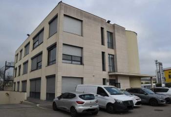 Location bureaux - Proche Rocade Est et A43  à Chassieu - 69680