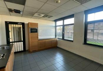 Location bureau (69680) - 283 m²  à Chassieu - 69680