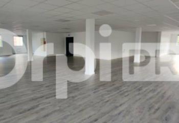 Bureaux à louer à proche axes routiers  à Chevilly-Larue - 94550
