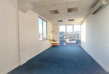 A louer bureau à - Quartier Saint-Jean  à Clermont-Ferrand - 63000