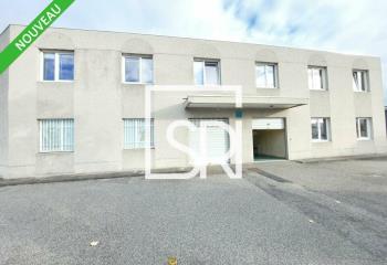 Location bureaux - Zone d'activités Le Brezet  à Clermont-Ferrand - 63000