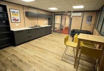 Location bureaux - Proche BHNS et Intermarché Brezet  à Clermont-Ferrand - 63000