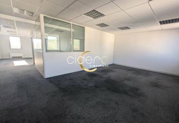Location bureaux Nord - Proche A710, N89, bus et tram  à Clermont-Ferrand - 63000