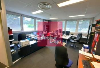 Location bureau La Pardieu - Proche transports