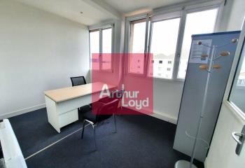 Location bureau - Proche centre-ville et transports  à Clermont-Ferrand - 63000
