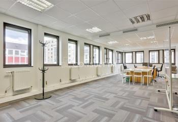 Location bureaux, proche centre-ville, avec ascenseur et fibre optique