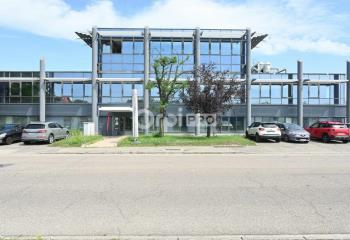 Location bureaux - Proche D301, D318 et bus 76, 87  à Corbas - 69960