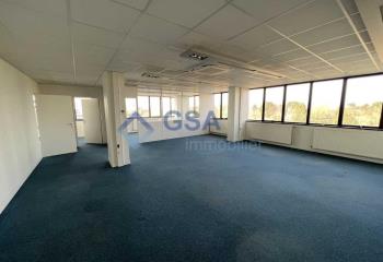 Location bureaux - Proche centre commercial Evry 2 et RER D