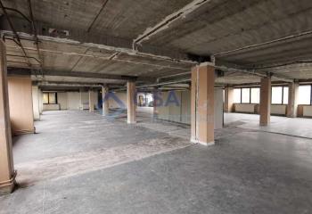 Location bureaux - Proche RER D, Tram T12 et autoroutes