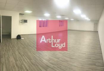 Location bureaux - Proche axes autoroutiers  à Cournon-d'Auvergne - 63800
