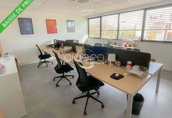 Location bureau - Proche A71/A75, Gare SNCF et T2C  à Cournon-d'Auvergne - 63800