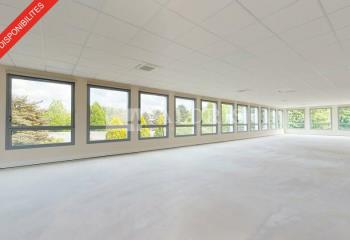 Location bureaux - Proche RN6, A6 et gare TER  à Dardilly - 69570