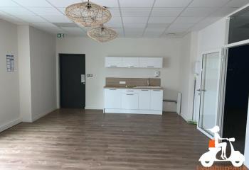 Location de bureaux à - Miniparc avec restaurant, crèche