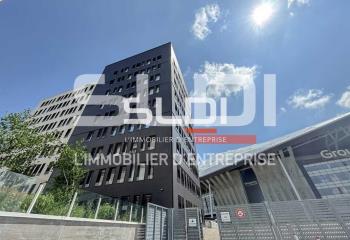 Location bureaux - Proche Groupama Stadium et Rocade Est  à Décines-Charpieu - 69150