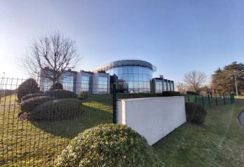 Location bureau Dourdan (91410) - 94 m²