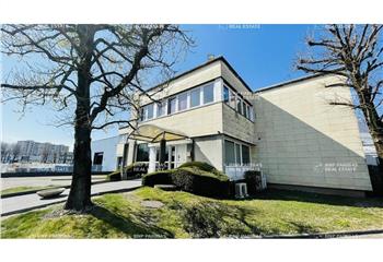 Location bureaux - Proche de Grenoble, accès sécurisé  à Échirolles - 38130