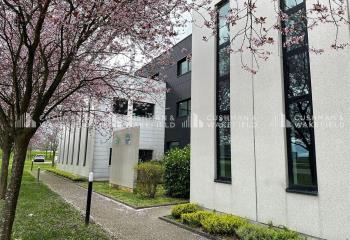Location bureaux - Proche Aéroport Strasbourg, accès A35  à Entzheim - 67960
