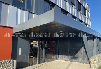 Location bureaux - Proche aéroport et autoroute A35  à Entzheim - 67960