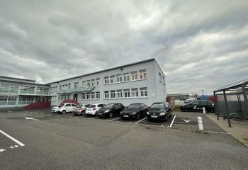 Location bureaux - Proximité aéroport et autoroute A35  à Entzheim - 67960