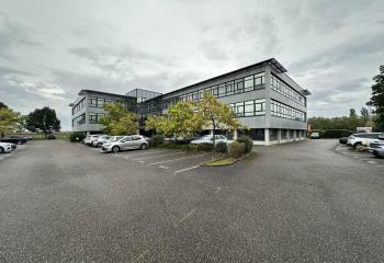 Location bureaux - Proche aéroport et autoroutes A35 et GCO