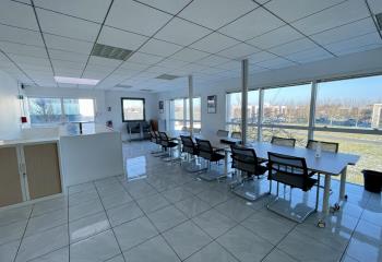 Location bureaux - excellente visibilité - N154 - A13 - tramway 7  à Évreux - 27000