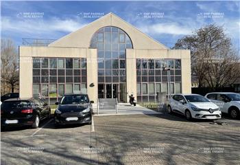 Location bureaux - Proche transports en commun  à Eybens - 38320