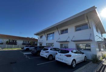 Location bureaux - Proche avenue du Médoc et sortie 7