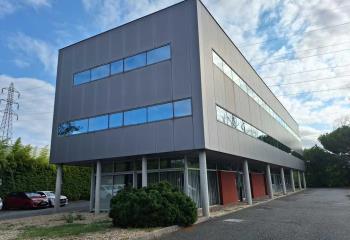 Location bureaux - Proche rocade et tram A