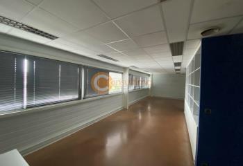 Bureaux à la location  à Floirac - 33270