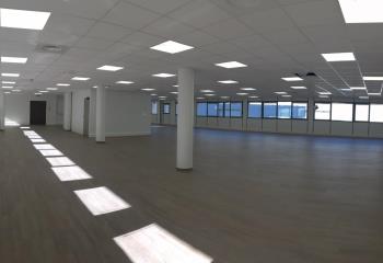 Location bureaux - Proche Grenoble, bus et tram  à Fontaine - 38600
