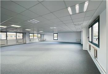 Location bureaux - Proche A86 et RER A Val de Fontenay  à Fontenay-sous-Bois - 94120