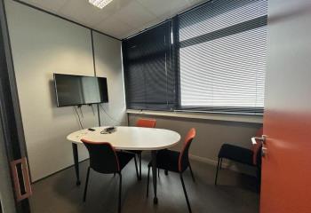 Location bureaux - Très belle visibilité autoroute