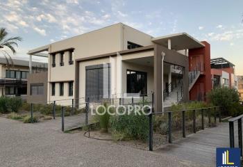 Location bureaux - Proche échangeur A8  à Fréjus - 83600