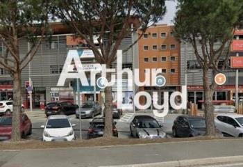 Location bureaux - Proche autoroute A8 et gare  à Fréjus - 83600