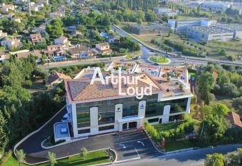Location bureaux - Proche autoroute A8  à Grasse - 06130