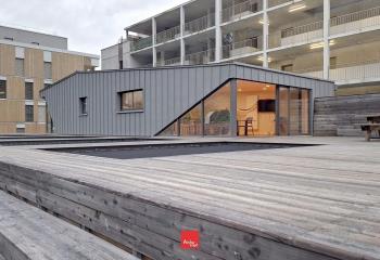 Location bureaux atypiques - Proche Esplanade, transports et commerces  à Grenoble - 38000