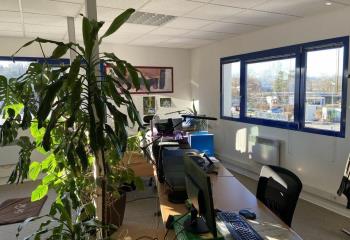 Location bureaux - Proche de l'aéroport de Bâle-Mulhouse  à Habsheim - 68440