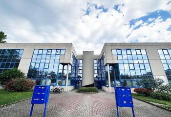 Location bureaux - Proche tram et autoroute A35  à Hoenheim - 67800