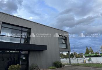 Location bureaux - Proche autoroute A35 et transports en commun