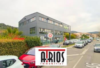 Location bureaux - Proche autoroute, bord de route passante