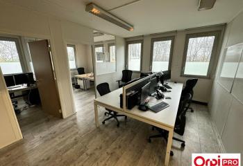 Location de bureau - dans la zone industriel  à Igny - 91430
