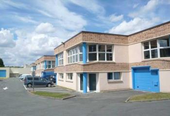 Location bureaux - Proche transports et périphérique  à Ivry-sur-Seine - 94200
