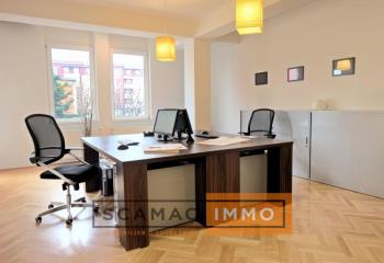 Bureau à louer en zone d'activités  à La Garde - 83130