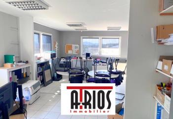 Location bureau - Proche centres commerciaux et autoroute