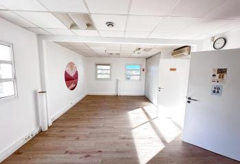 Location bureaux - Zone Valgora, nombreux parkings