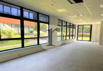Louer un bureau à  à Lambersart - 59130