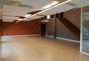 Location bureaux, proche Toulouse, duplex au 1er étage  à Launaguet - 31140