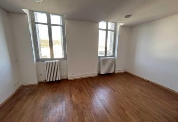 Location bureaux - Face au tram, proche centre-ville de Bordeaux