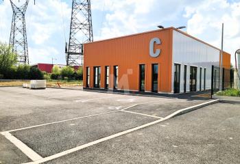 Location bureaux - Proche A6 et RER D  au Coudray-Montceaux - 91830